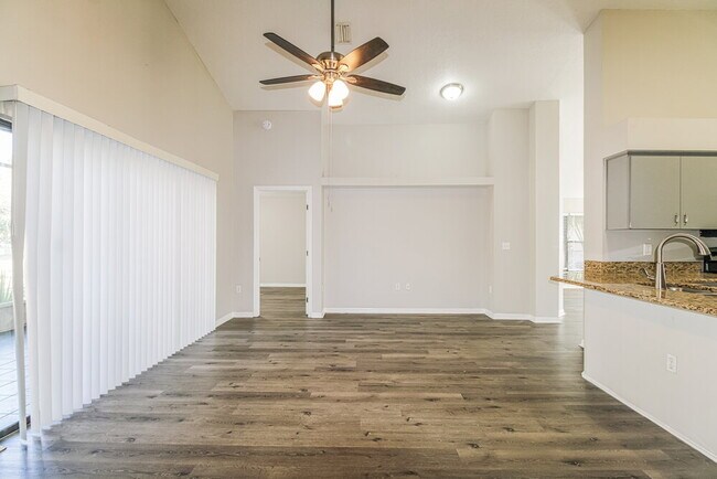 Building Photo - 10439 Norvell Rd