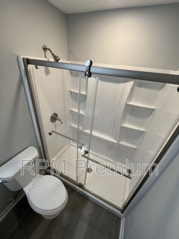 Building Photo - 8803 Orleans Dr