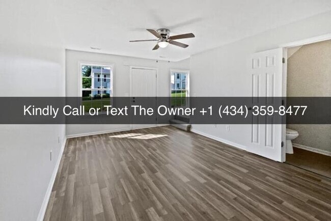 Building Photo - Single Family Townhouse