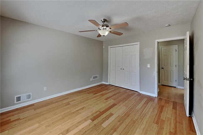 Building Photo - 3352 Ethan Dr