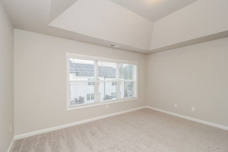 Building Photo - 759 Calvin Pk Dr