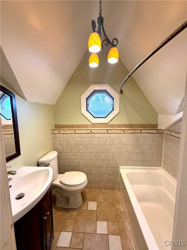 Building Photo - 222-220 E Seneca Turnpike