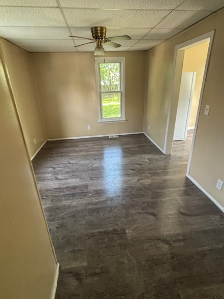 Building Photo - 338 W 17th St