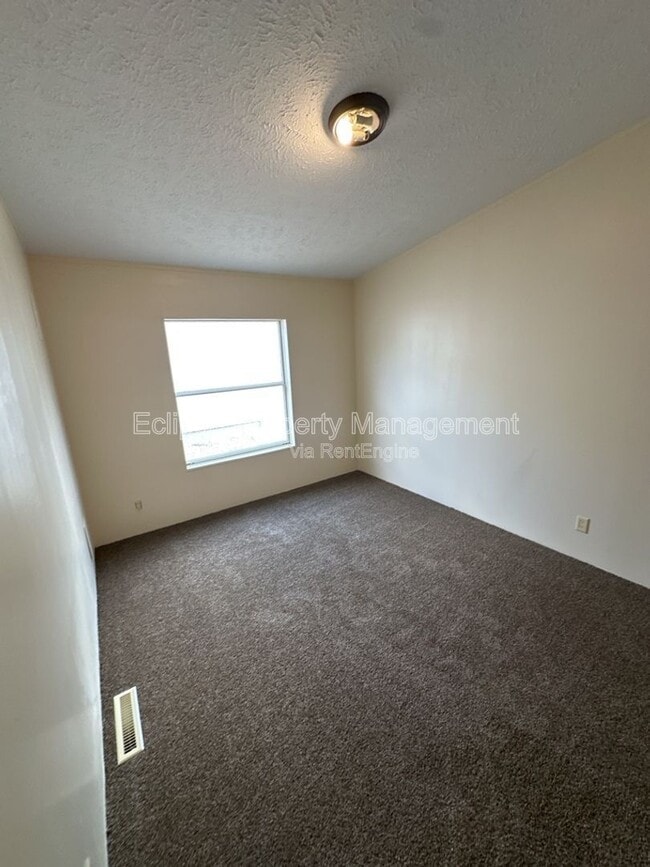 Building Photo - 187 Honeysuckle Cir