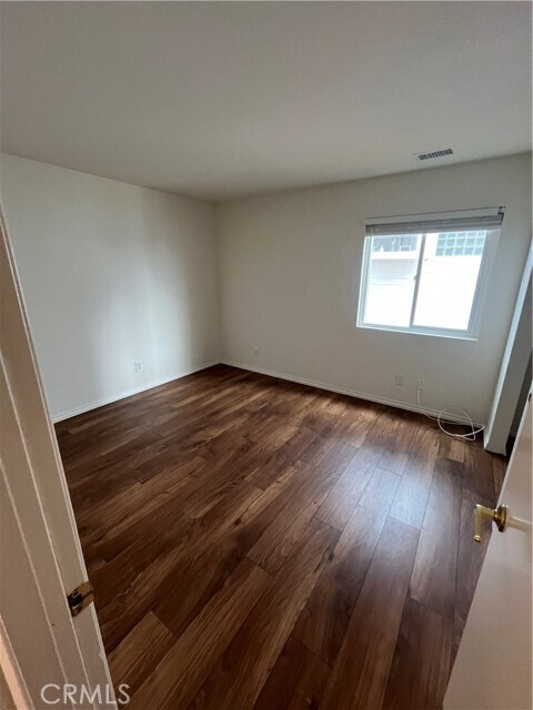 Building Photo - 1532 Neptune Ave