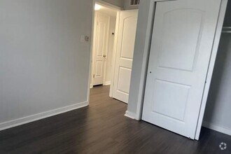 Building Photo - 1 bedroom in Austin TX 78757