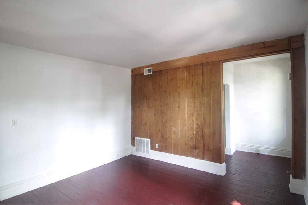 Building Photo - 303 West St