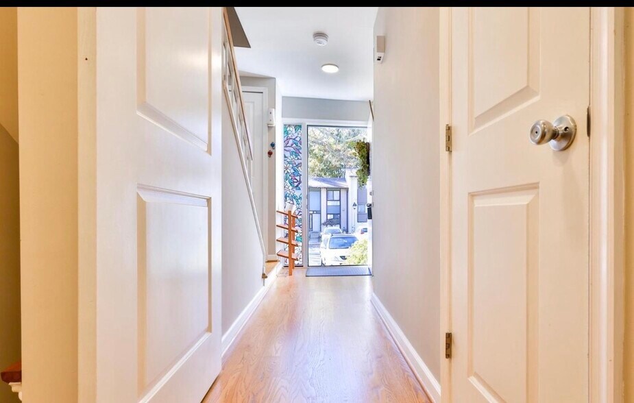 Building Photo - 11817 Coopers Ct