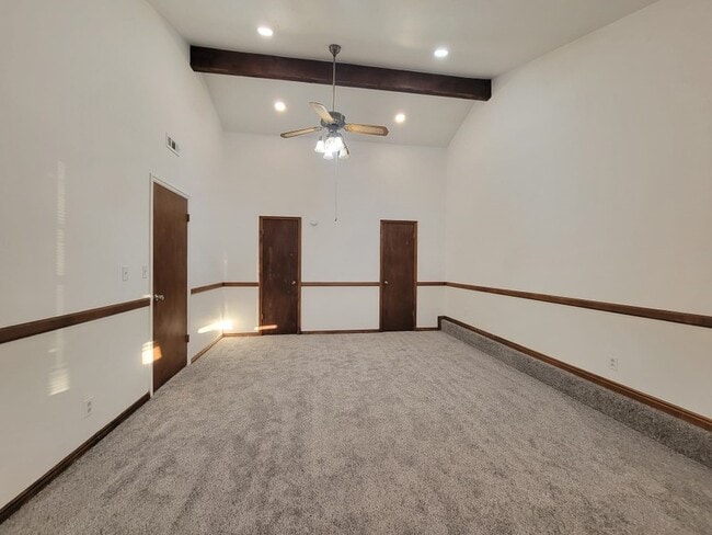 Building Photo - 210 N 700 E