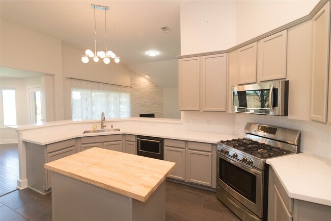 Building Photo - 1318 Ragsdale Ln