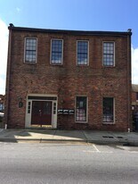 Building Photo - 154 Bow St