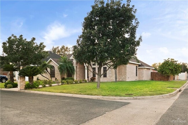 Building Photo - 31 Midlands Cir