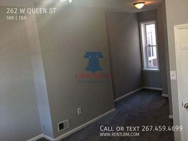 Building Photo - 262 W Queen Ln