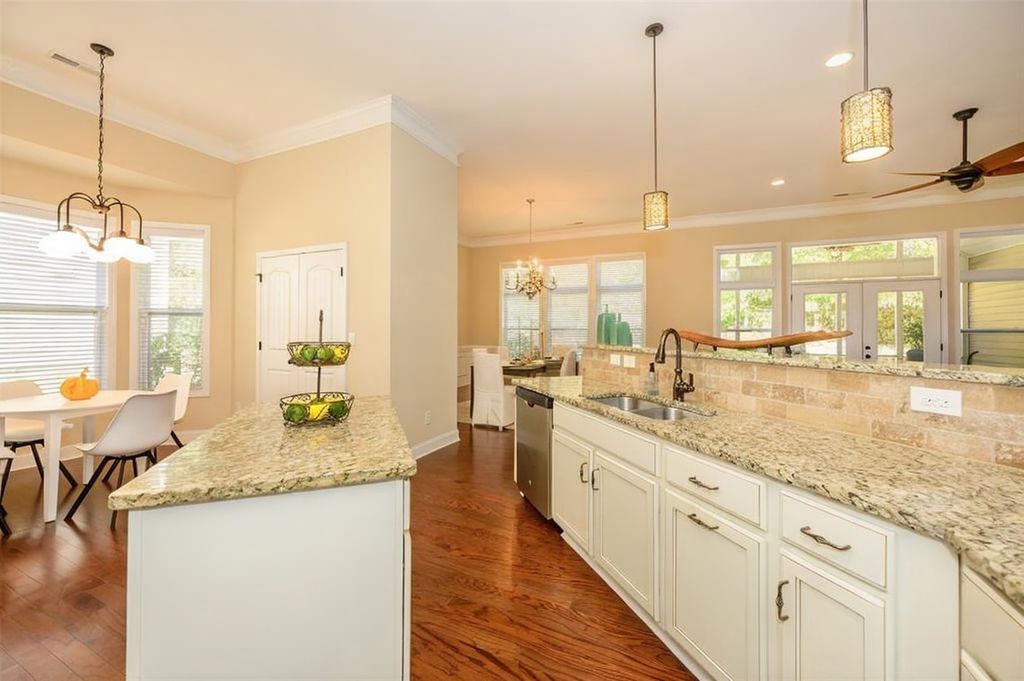 Building Photo - 4406 Carrington Dr