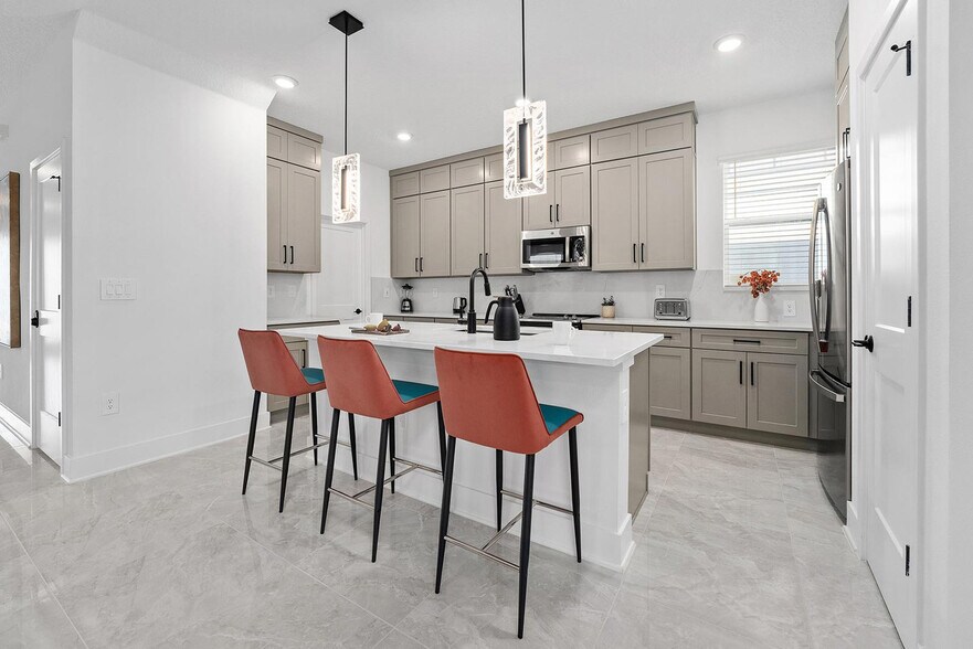 Building Photo - 4548 Thesaurus Dr