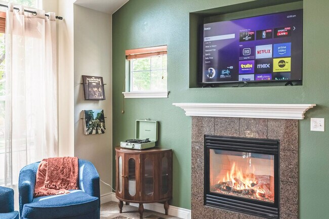 Building Photo - 344 Cajetan St