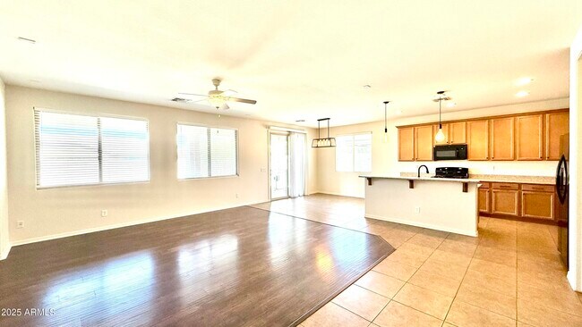 Building Photo - 1124 W Fir Tree Rd