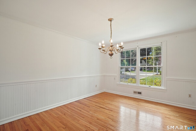 Building Photo - 141 Idlewood Dr