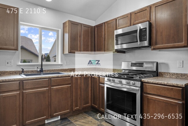 Building Photo - 475 E 2110 S