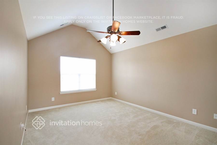 Building Photo - 2013 Kingstree Dr