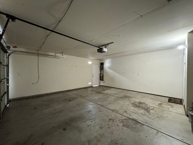 Building Photo - Beautiful Brookside Home Coming Soon!