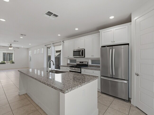 Building Photo - 4910 S Tune