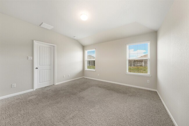 Building Photo - 29606 Foliage Ln