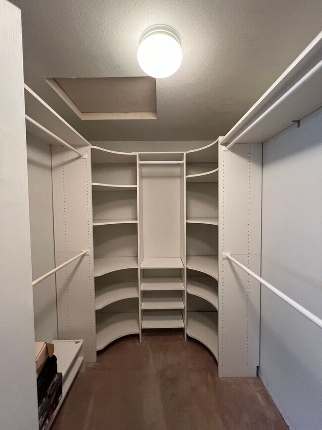 Building Photo - SPARKS VISTAS - BEASLEY / SKY RANCH / REED