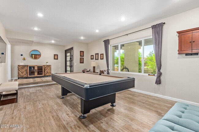 Building Photo - 2118 E Pebble Beach Dr