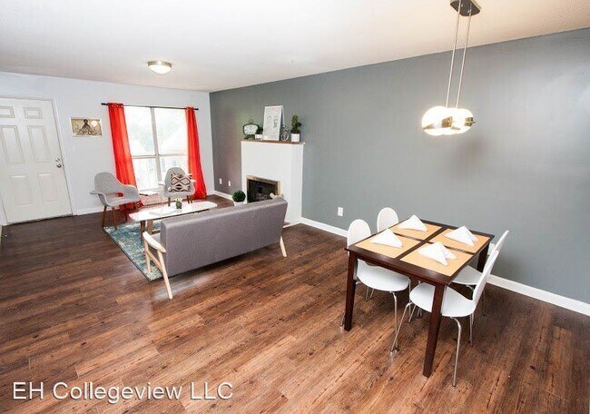 Building Photo - 1611 Collegeview Ave