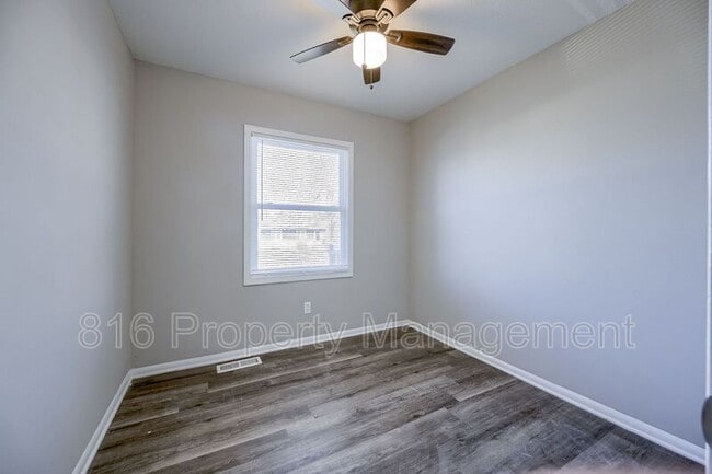 Building Photo - 7601 E 49th Terrace