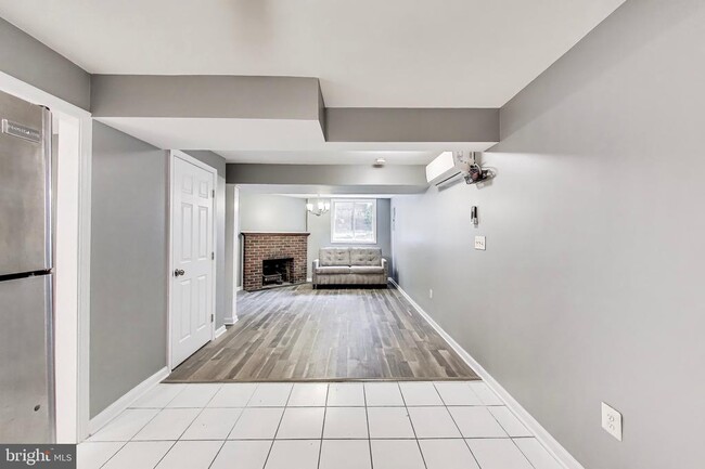 Building Photo - 1316 Van Buren St NW