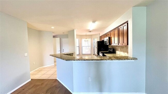 Building Photo - 7811 Sugar Bend Dr
