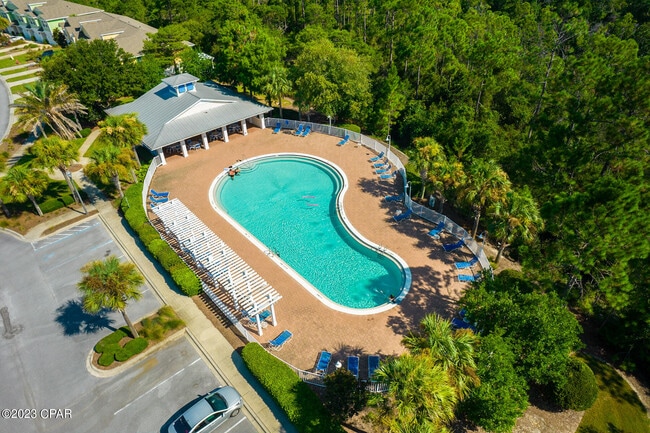 Building Photo - 324 Sand Oak Blvd