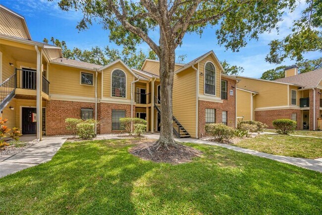 Primary Photo - 8647 Mallard Reserve Dr
