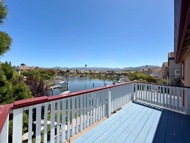 Building Photo - Coveted Napa Yacht Club 3 Bedrooms, 2 1/2 Bathrooms, w/ 1st Level Primary Bedroom/Bath