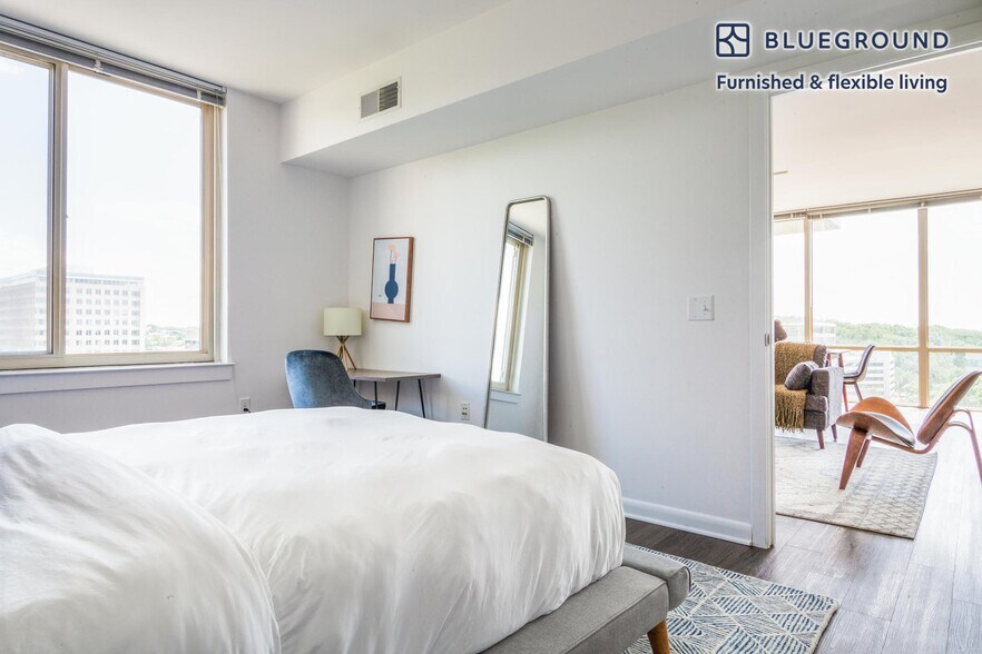 Building Photo - 8421 Broad St