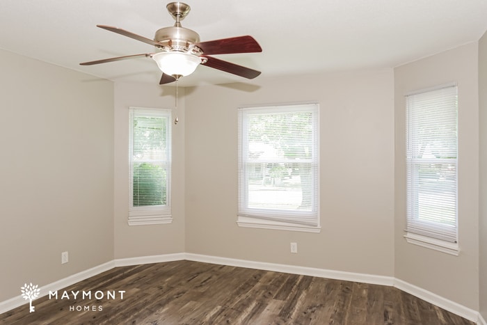 Building Photo - 13905 SW Clovis Cir