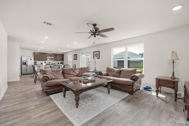 Building Photo - 6256 Churchill Cir