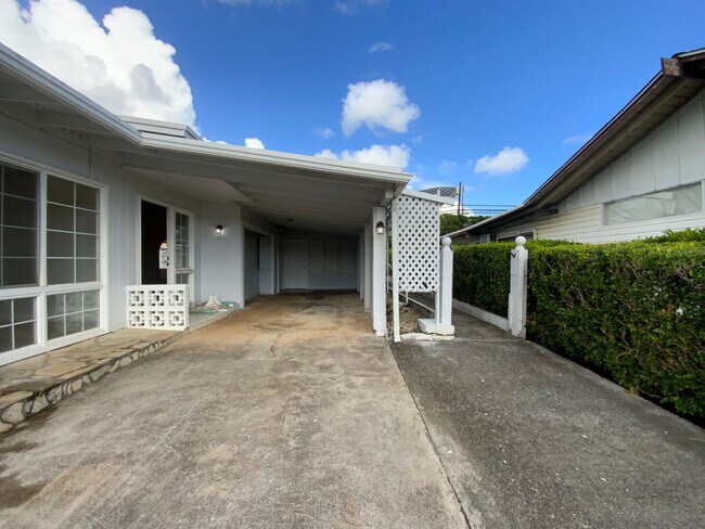 Building Photo - T1217ach