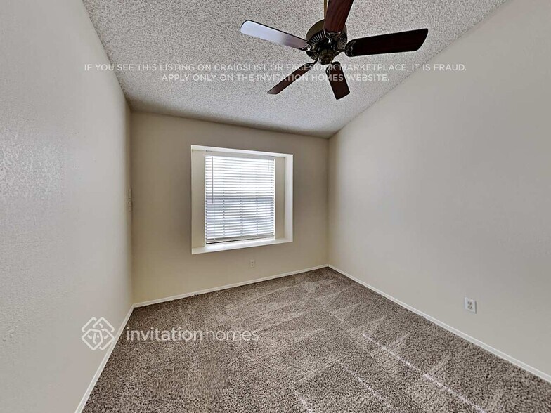 Building Photo - 4536 W Behrend Dr