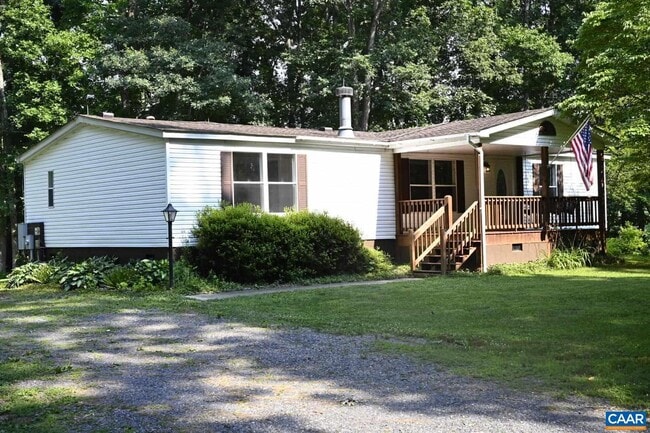Building Photo - 289 Community House Rd