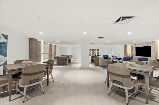 Building Photo - 2773 S Ocean Blvd