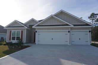 Building Photo - New Home in Gulf Breeze