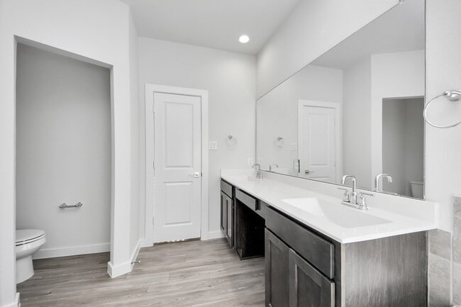 Building Photo - 21507 Indigo Ruth Dr