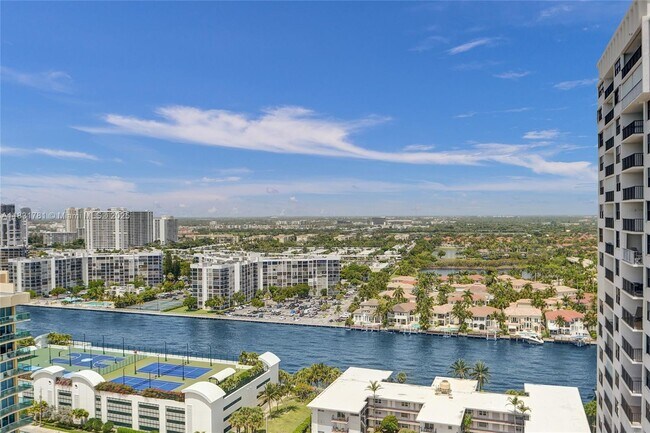 Building Photo - 2301 S Ocean Dr