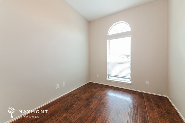 Building Photo - 1724 Green Terrace Dr