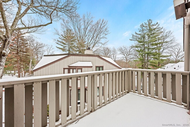 Building Photo - 9 Talcott Ridge Rd