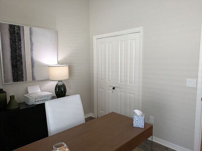 Building Photo - 1750 Debellis Ln