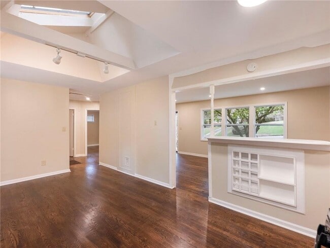 Building Photo - 2949 Judylyn Dr